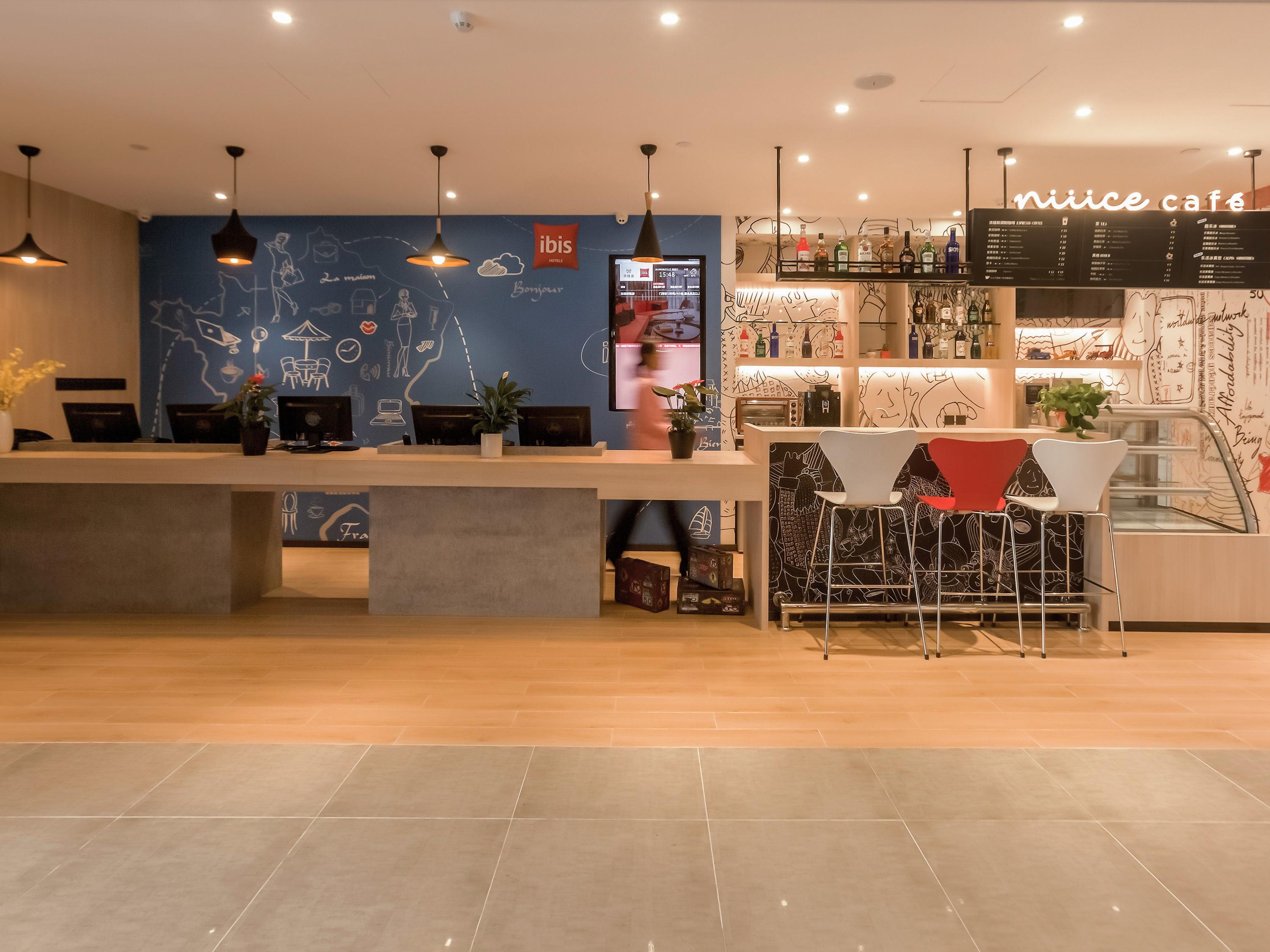 ibis Zhengzhou Longhai Road Ngoại thất bức ảnh