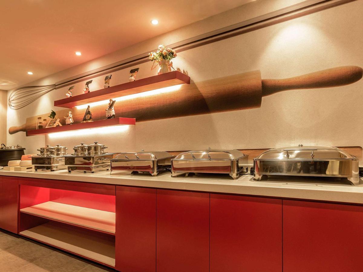 ibis Zhengzhou Longhai Road Ngoại thất bức ảnh
